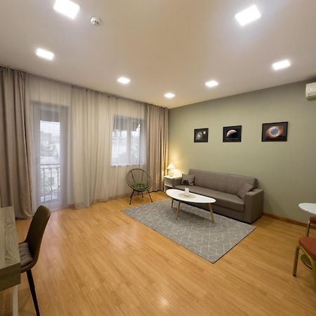 يريفان Rest Apartments By Nava Hotel المظهر الخارجي الصورة